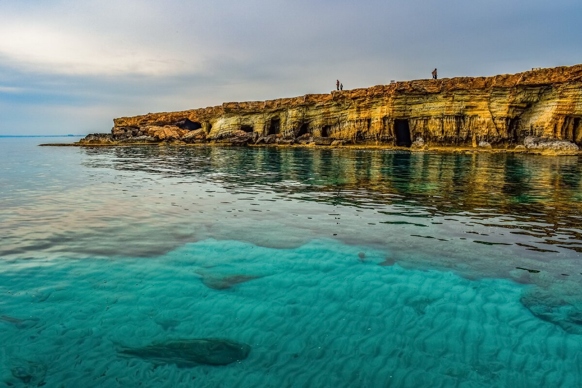 Сейчас на кипр можно. Морские пещеры каво греко. Морские пещеры каво греко Кипр. Мыс греко Кипр морские пещеры. Cave Zone Кипр.