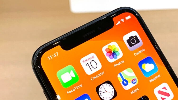 Эта выемка выделяет iPhone на фоне других смартфонов, но она занимает слишком много места 