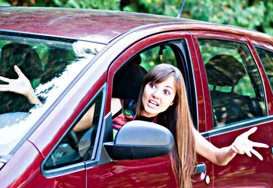 женщины на дорогах, злее мужчин на 12%