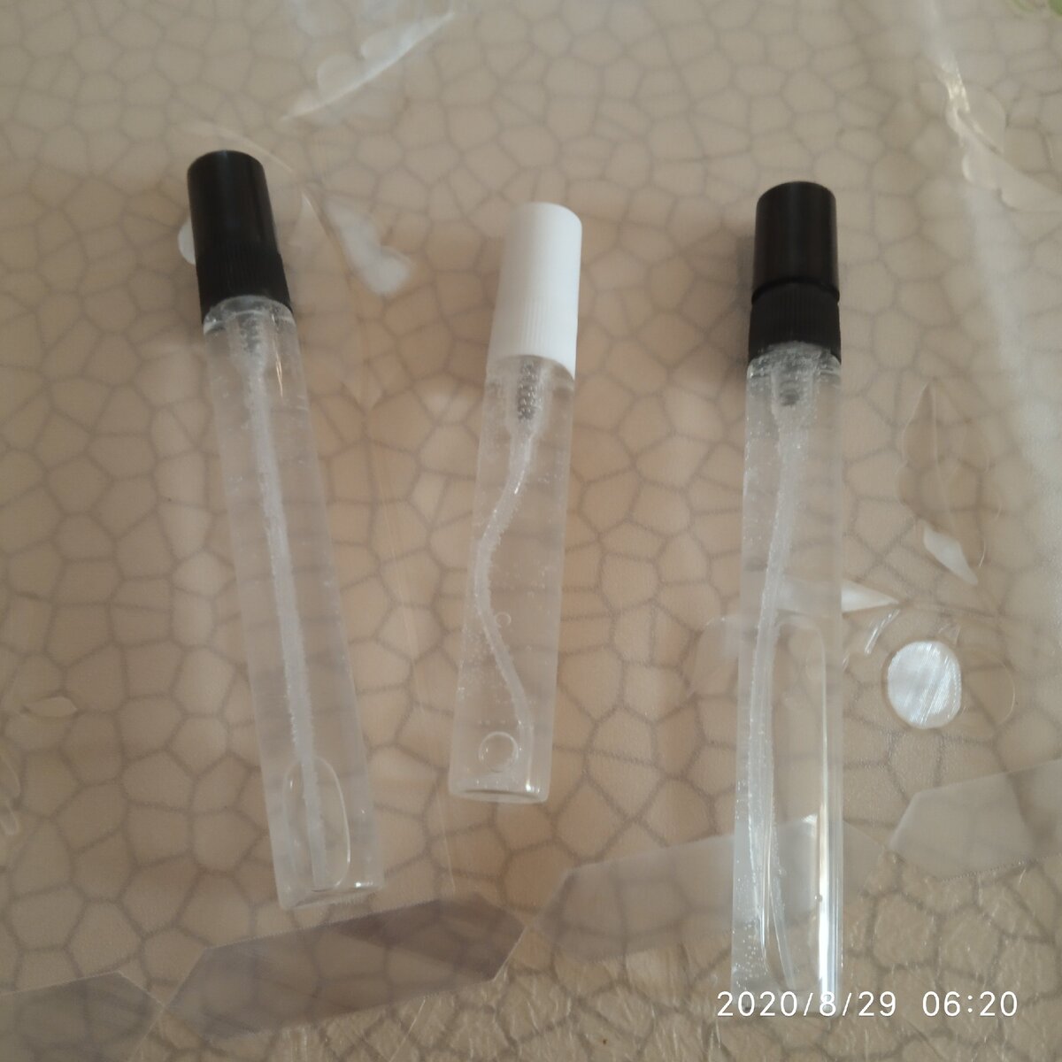 Такие флакончики продаются в любом магазине 