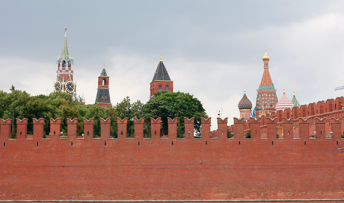 [https://moscowchronology.ru/Kremlin_walls.html]
