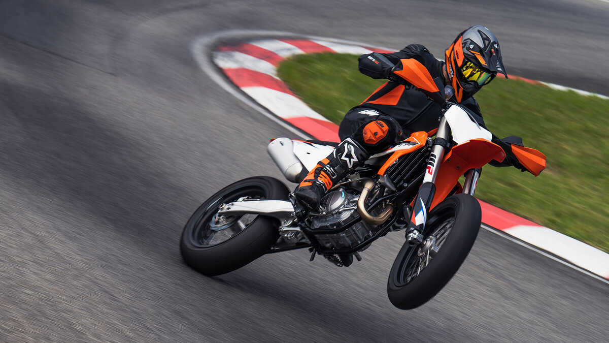 KTM Supermoto РѕР±РѕРё