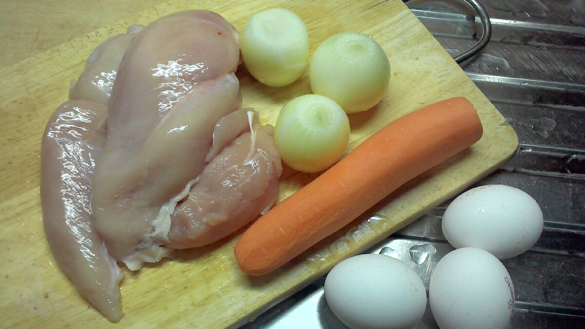 Фото моё. Исходные продукты для куриных рубленных котлет