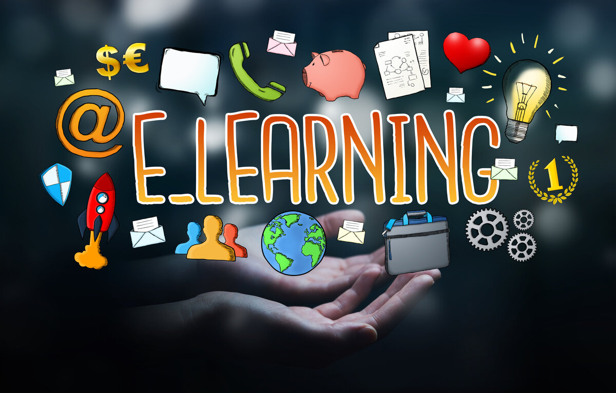 Обучить чему-либо тысячи учеников усилиями одного-двух преподавателей возможно путем создания онлайн-курса.