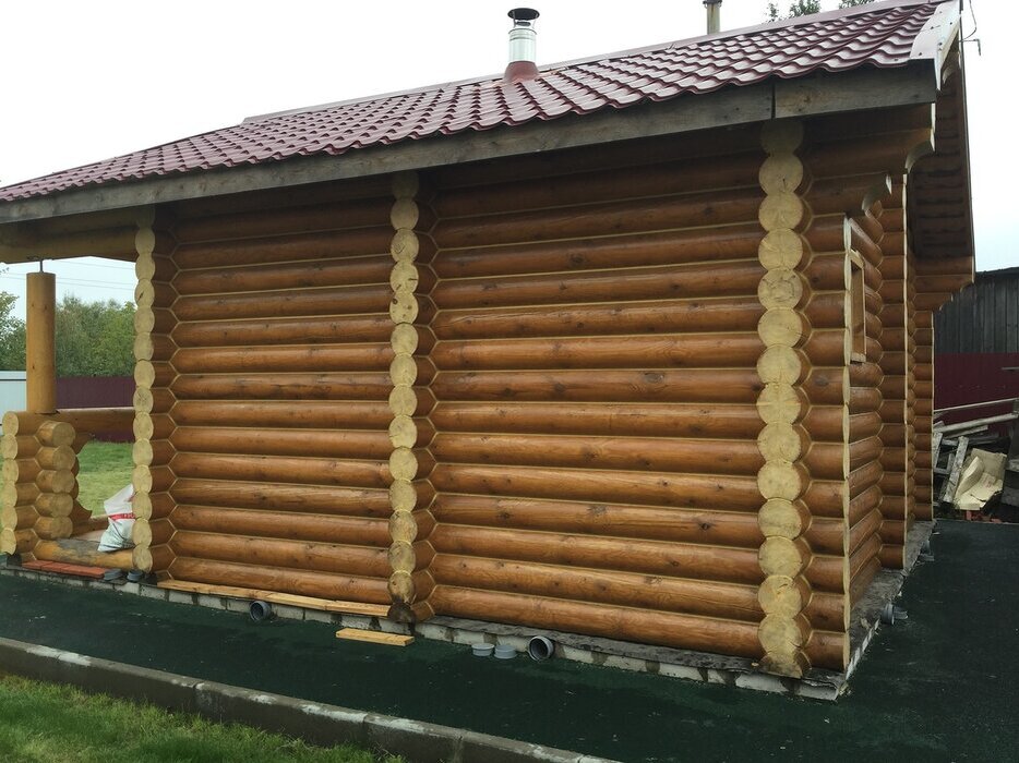 При выборе герметика стоит обращать внимание не сколько на бренд, сколько на его состав и характеристики