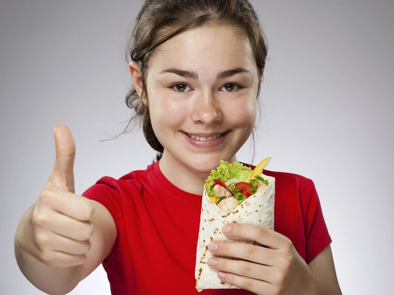 Она довольна своей шавухой, а ты? Источник: Яндекс картинки.