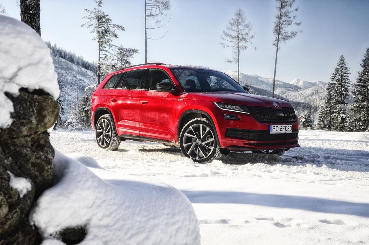 Мы решили посмотреть, чем Skoda Kodiaq Sportline может привлечь потенциальных покупателей. Знаете, что нас удивило?
Внешний ВИД!