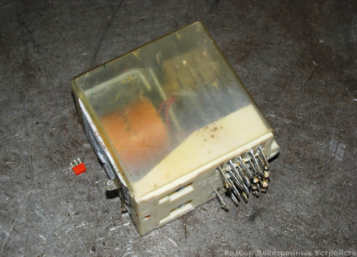 Устройство А-80 / Железный ящик из металлолома. | Разбор Электронных ...