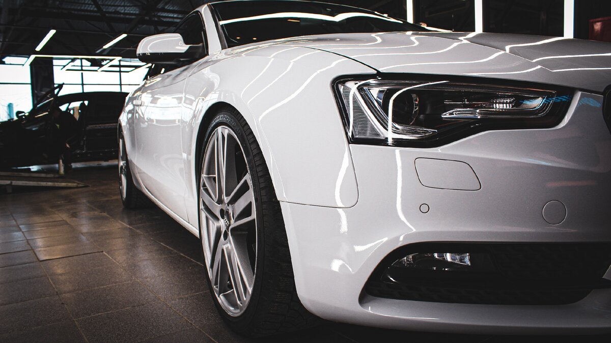 Белоснежная Audi