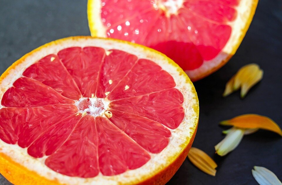 грейпфрутовый сок защищает от образования камней в почках