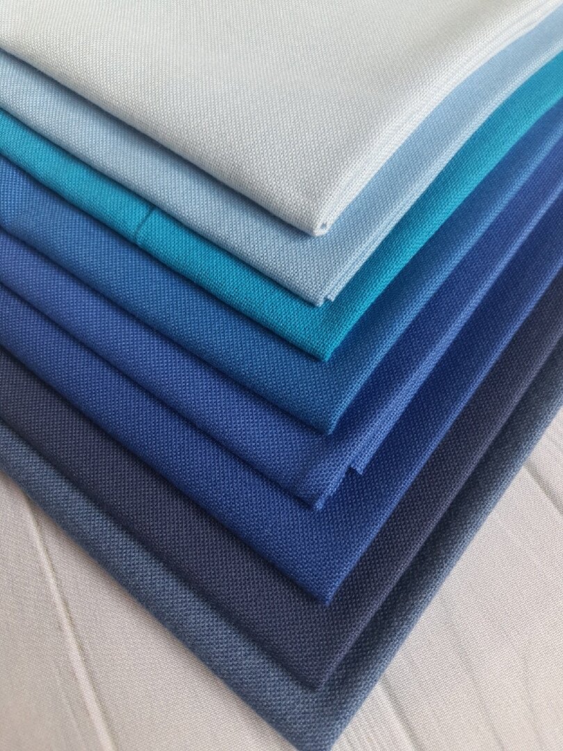 Посмотрите, какая богатая палитра!  8 оттенков синего!  