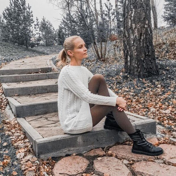 Задумалась о жизни, какая же хорошая погода сейчас на улице!
