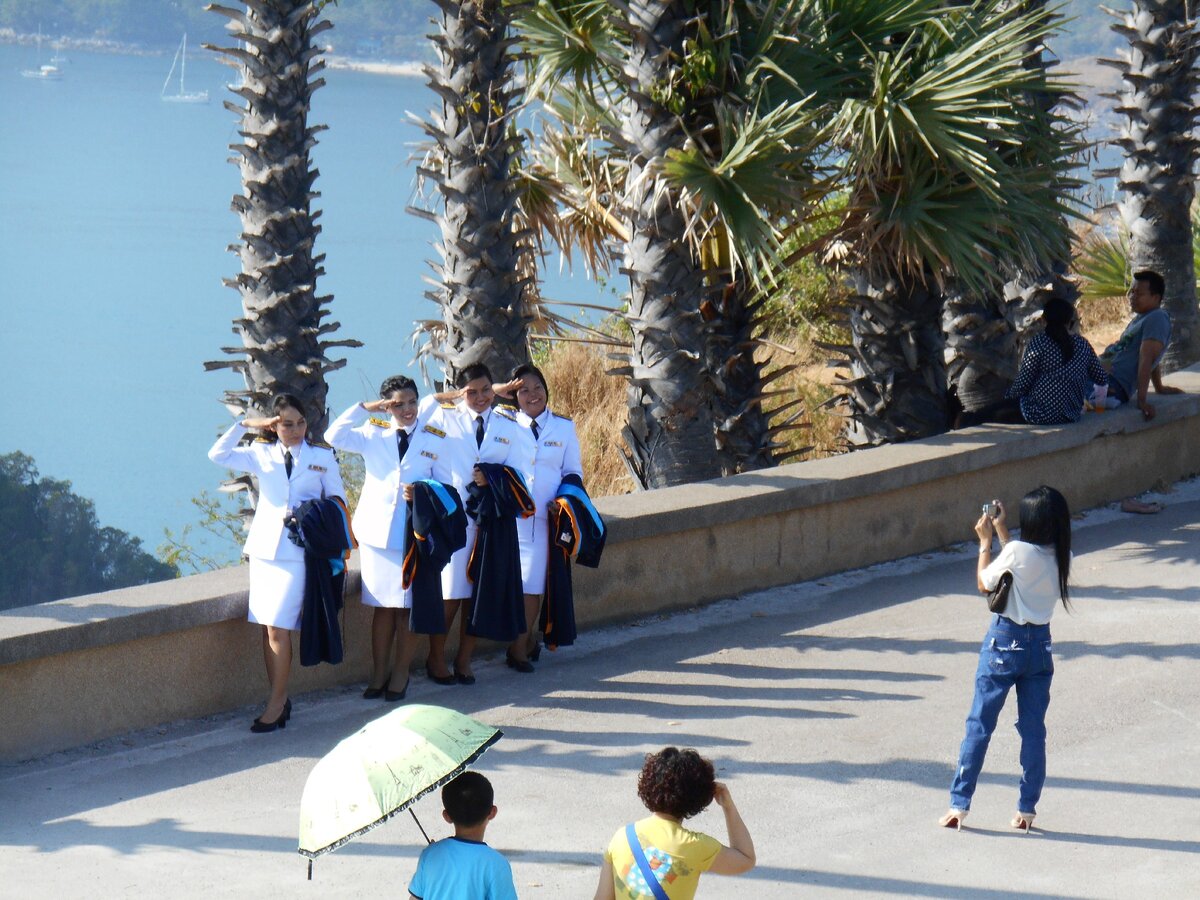 Люди в форме... кто они?