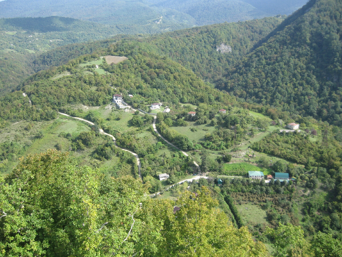 Фото автора статьи  вид с Иверской горы