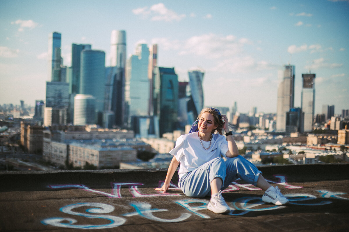 Вид на Сити с высоты 26 этажного дома.