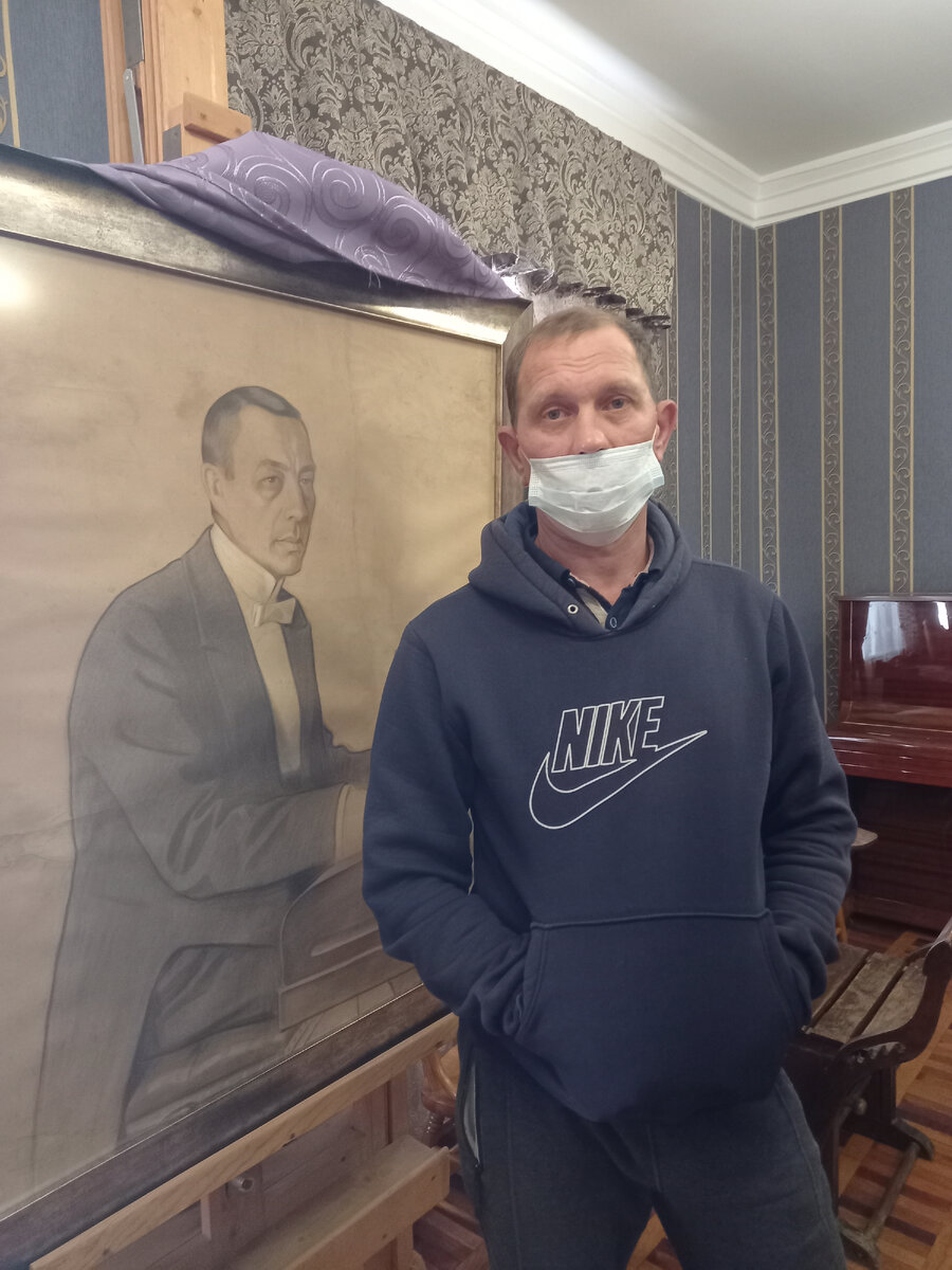 в музее