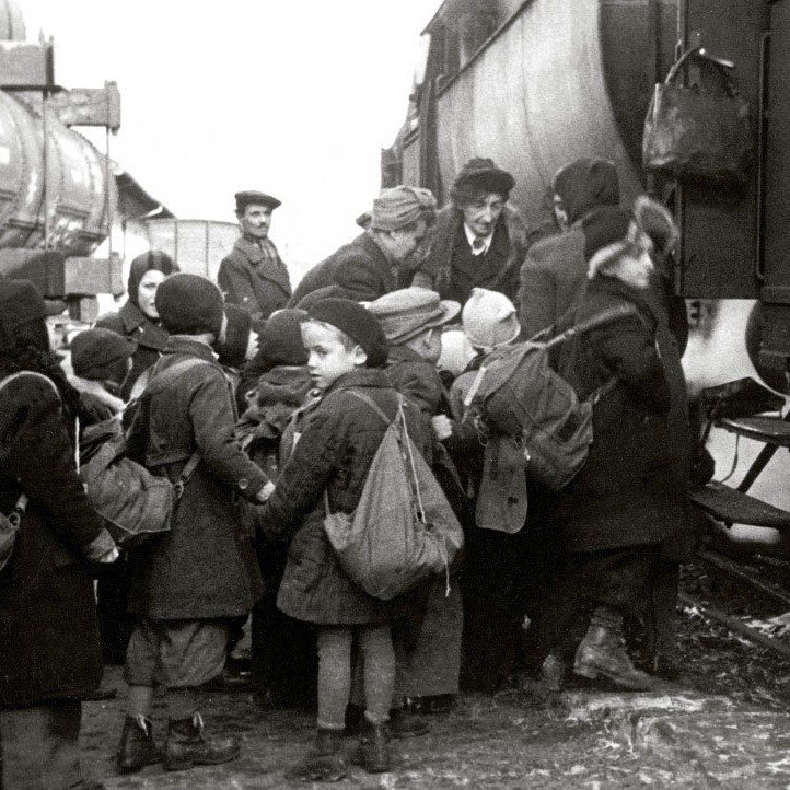 Эвакуация детей во время ВОВ.