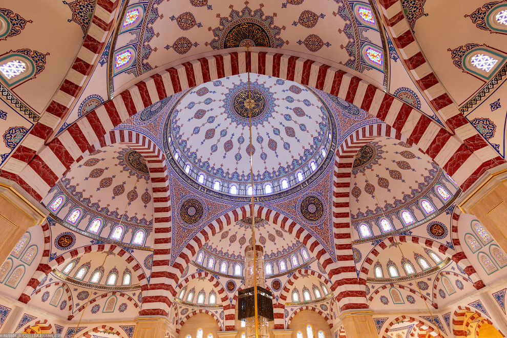 Мечеть сердце Чечни в Грозном. Мечеть Ахмата Кадырова сердце Чечни. Соборная мечеть «сердце Чечни». Мечеть Ахмата Кадырова в Грозном. Свод мусульманских