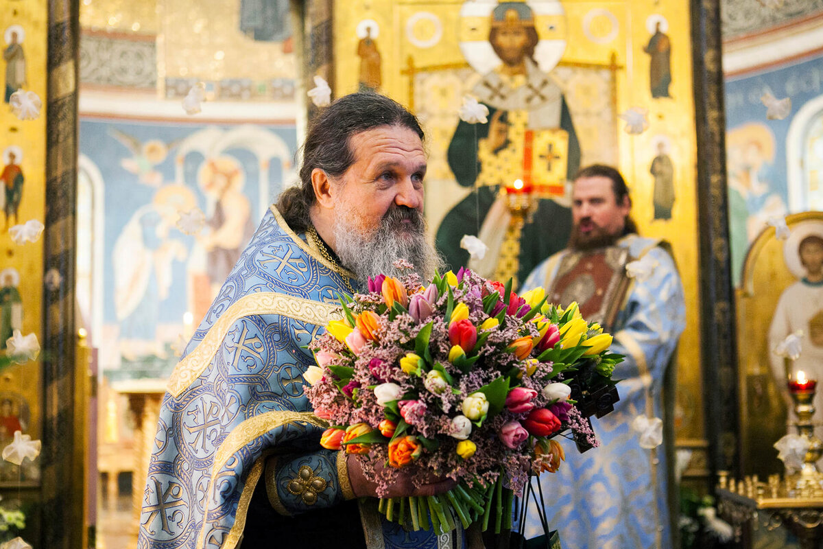 В подарок священнику и архиерею