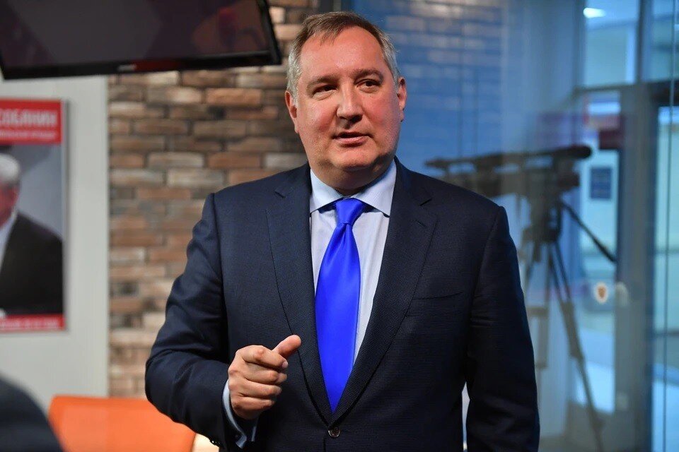     Дмитрий Рогозин Виктор ГУСЕЙНОВ