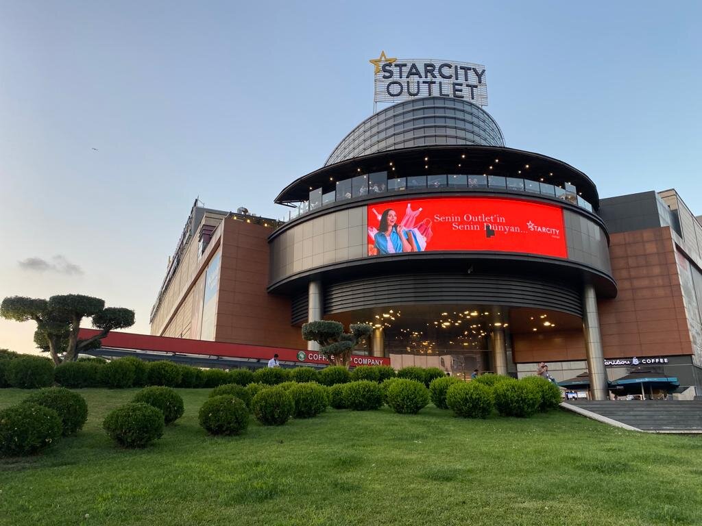 Starcity outlet shopping Mall.  Istanbul 