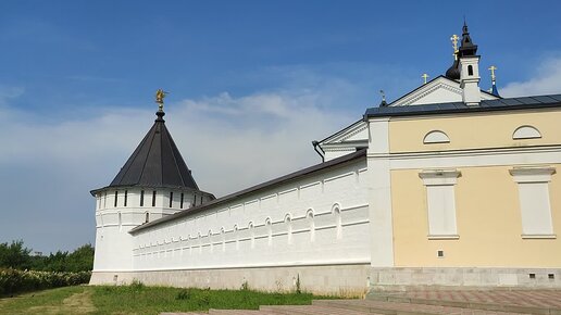 Лучшие виды с площадки Высоцкого монастыря в Серпухове