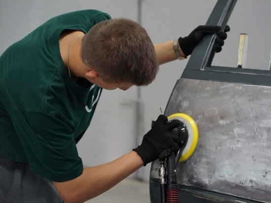     Специализация мастерских зависит от профиля учебного заведения, но объединяет их наличие современной базы учебной техники, позволяющей эффективно обучать студентов современным рабочим навыкам.Фото: минобр СК.