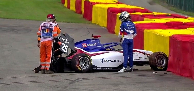 Авария Михаэля Белова в квалификации Гра-при Бельгии Формулы-3