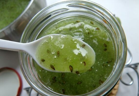 Очень вкусное и полезное варенье из крыжовника, которое не нужно варить