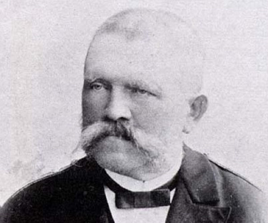 Алоиз Гитлер - отец Адольфа Гитлера. Фото взято из открытого источника в интернете. https://fb.ru/media/i/7/5/1/9/9/0/i/751990.jpg