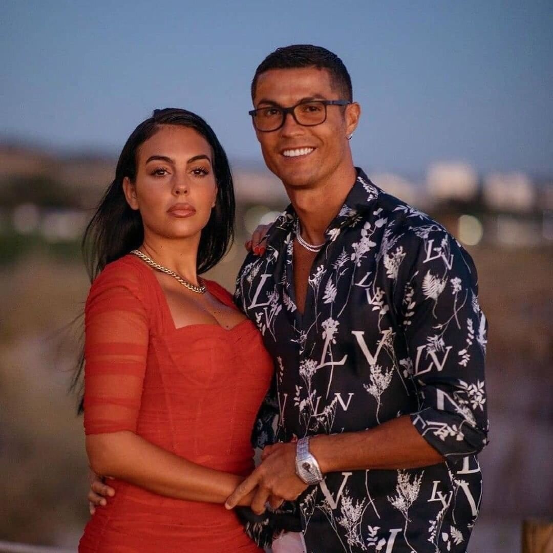 Криштиану Роналду и его вторая половинка Джорджина Родригес