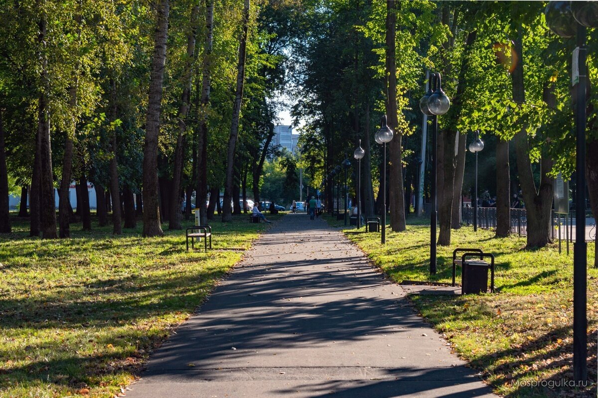 Комсомольский парк Серпухов. Город Серпухов Приморский парк. Город Серпухов парк питомник. Парк на Октябрьской Серпухов.