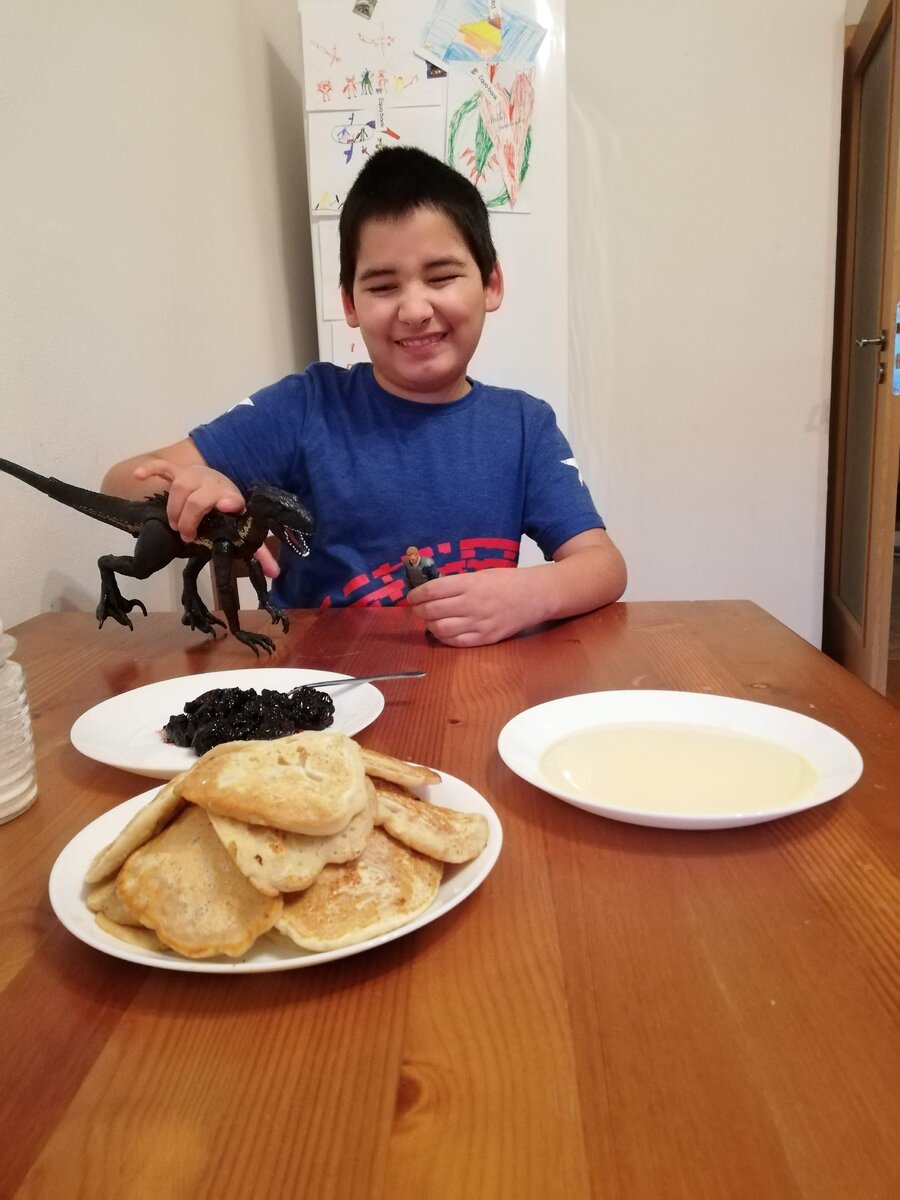 Сын со своим подарком