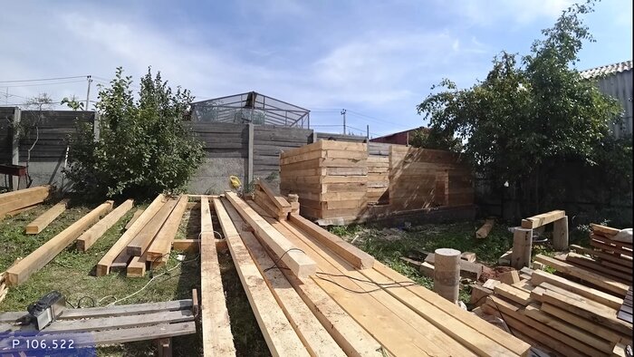 Дом с мансардой из клееного бруса 80 м2. Домик из бруса. Домик из бруса. Строй дом 56. Двухэтажный дом.