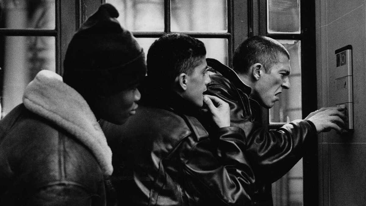 Кадр из фильма "Ненависть", 1995 г.