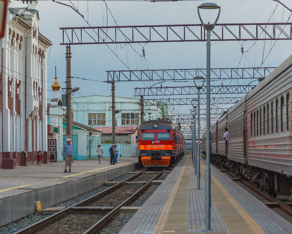 Жд аткарск. Станция Аткарск. Анисовка станция ЖД. ЖД вокзал Аткарск. Станция Аткарск Саратов.