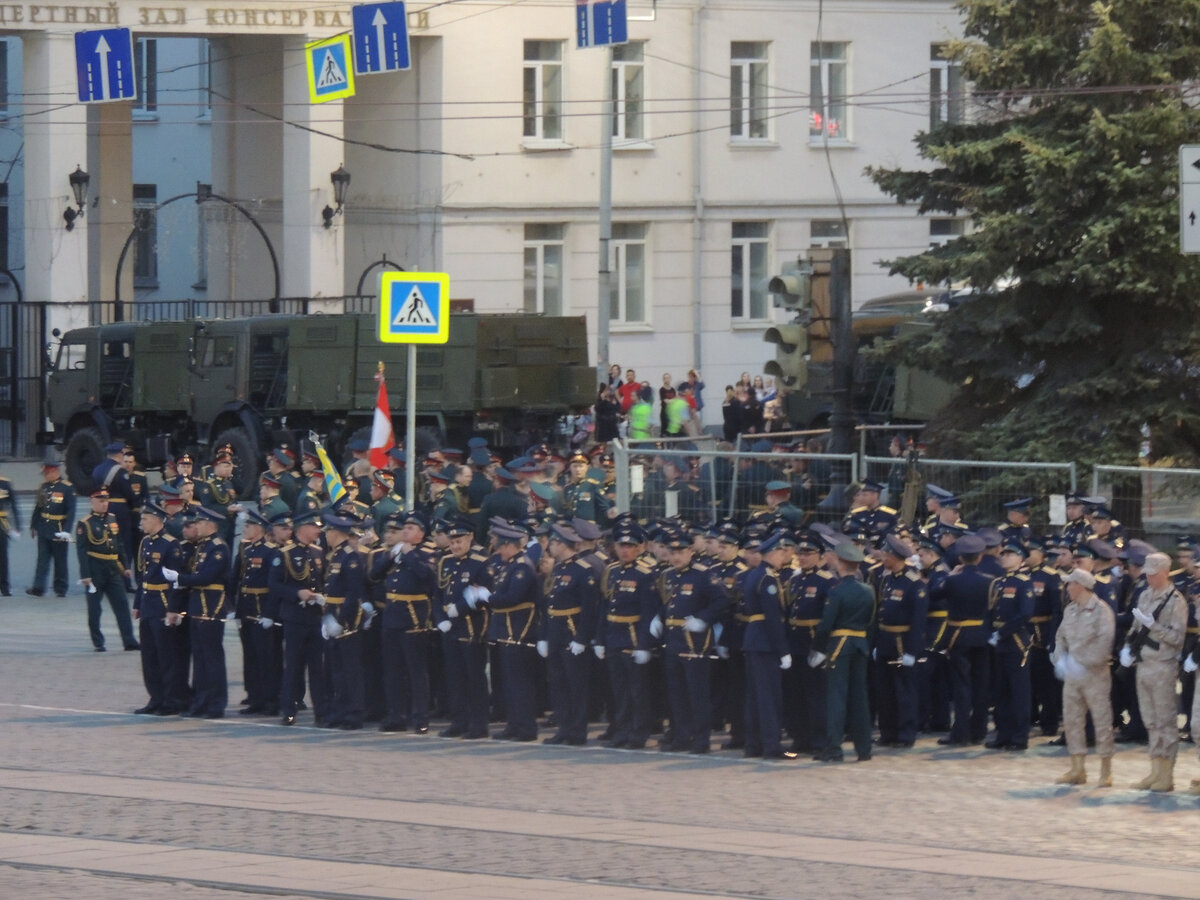 План парада победы в екатеринбурге