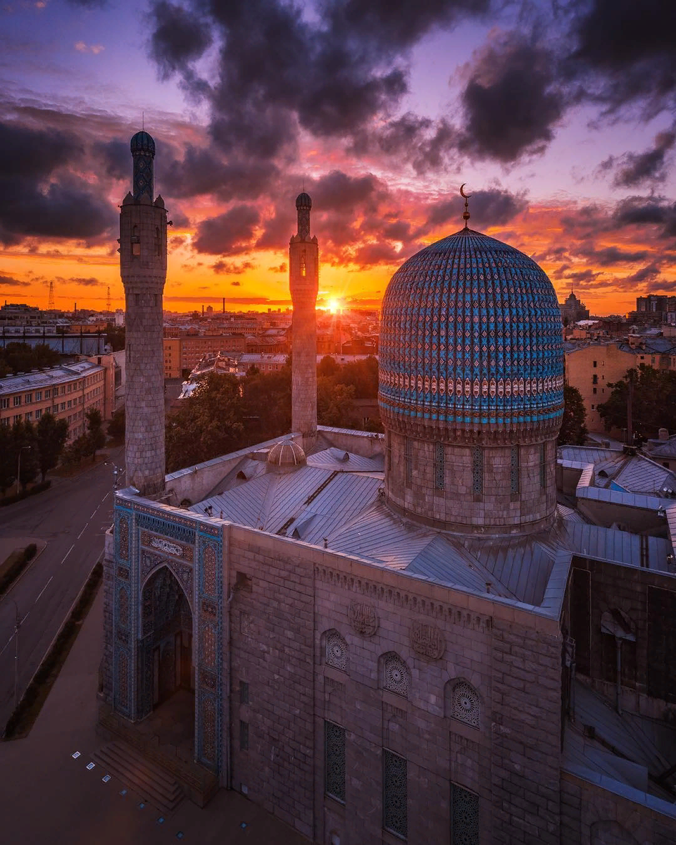 Татарская мечеть в санкт-петербурге. Соборная мечеть в петербурге. Соборная мечеть в петербурге. Голубая мечеть петербург. Мечеть в санкт-петербурге на горьковской.