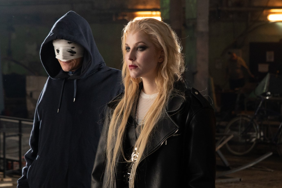 Чем дальше в лес фильм. Изгоняющий дьявола фильм 2016. "чем дальше в лес"(сша, 2014). Невидимый страж фильм 2017. Пиковая дама зазеркалье 2 часть.