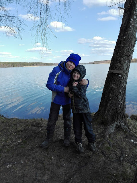 Денис слева, Кирилл справа