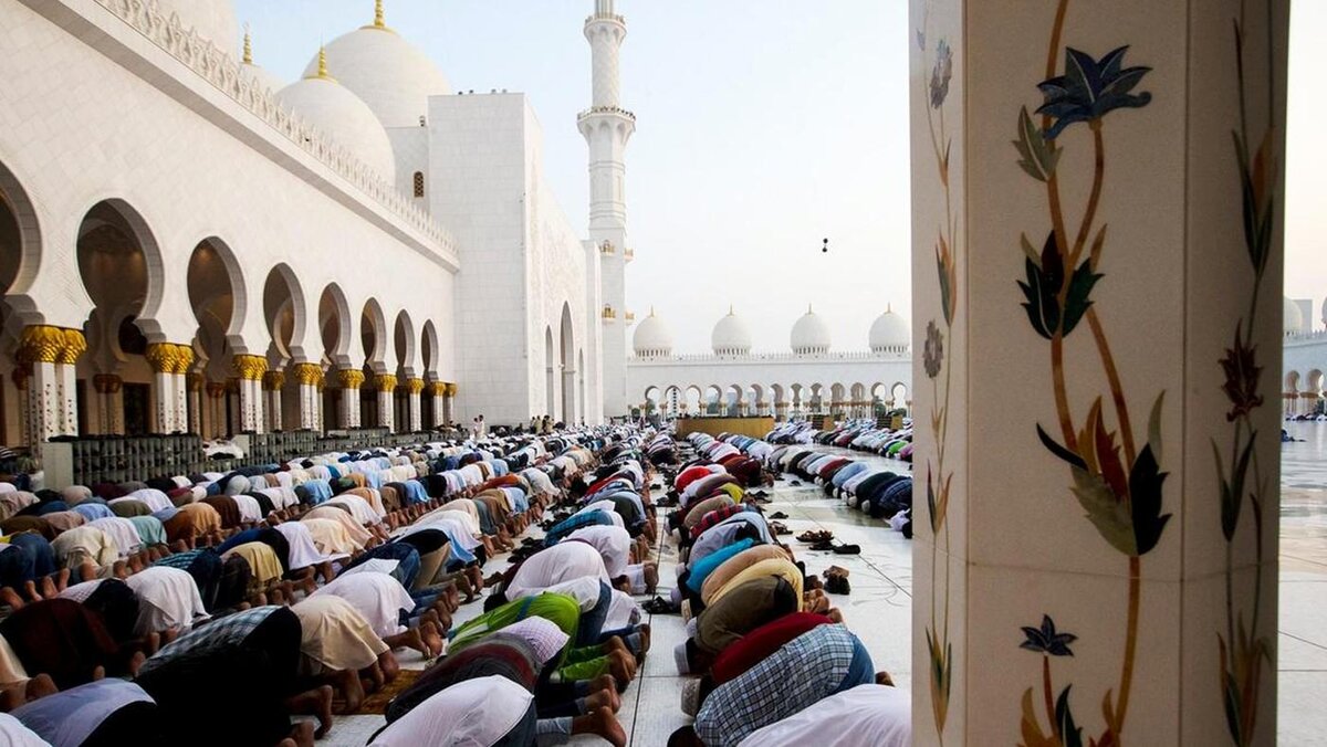 Источник фото: https://www.islamicfinder.org