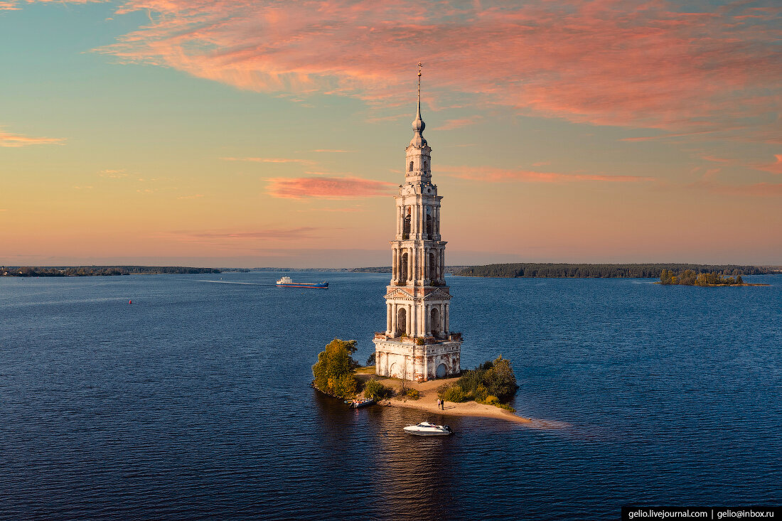 Фото затопленная церковь калязин