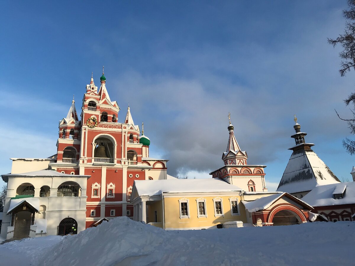 Саввино сторожевский монастырь звенигород фото