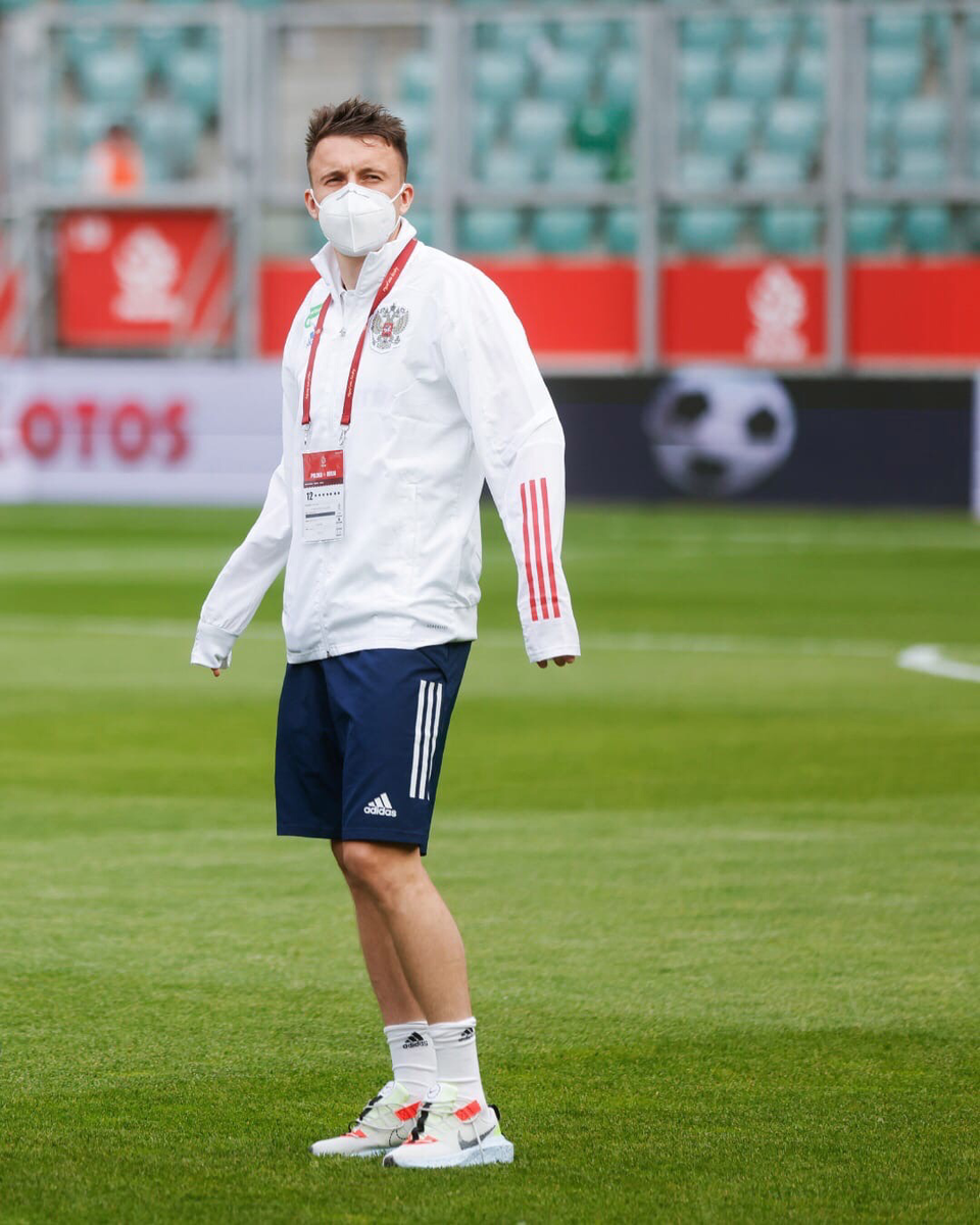 Александр Головин