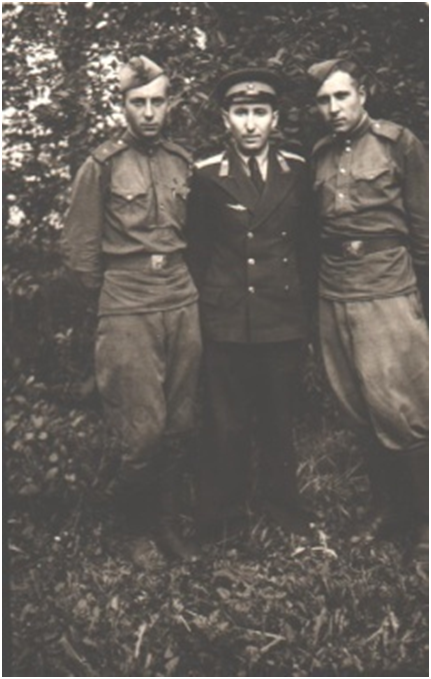 Я с курсантами (1952 г.)