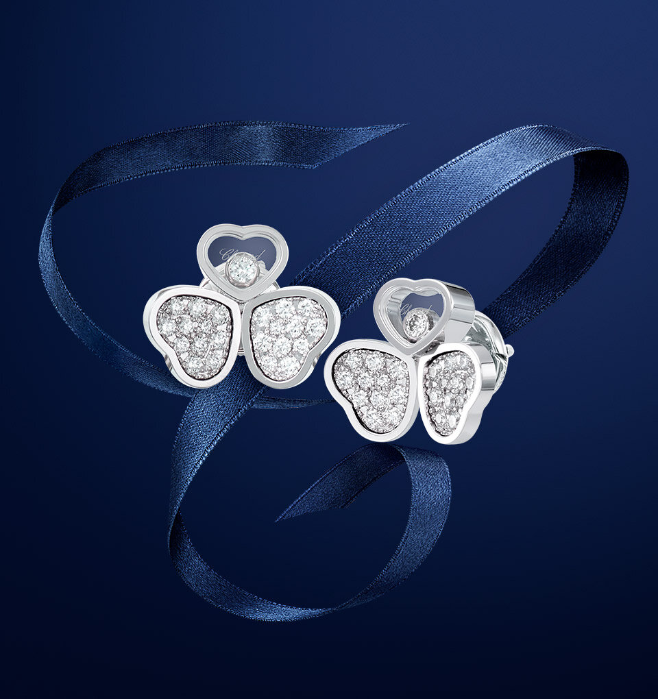 Осмотрите внимательно украшения коллекции Happy Diamonds, и заметьте в них что-то одинаковое.