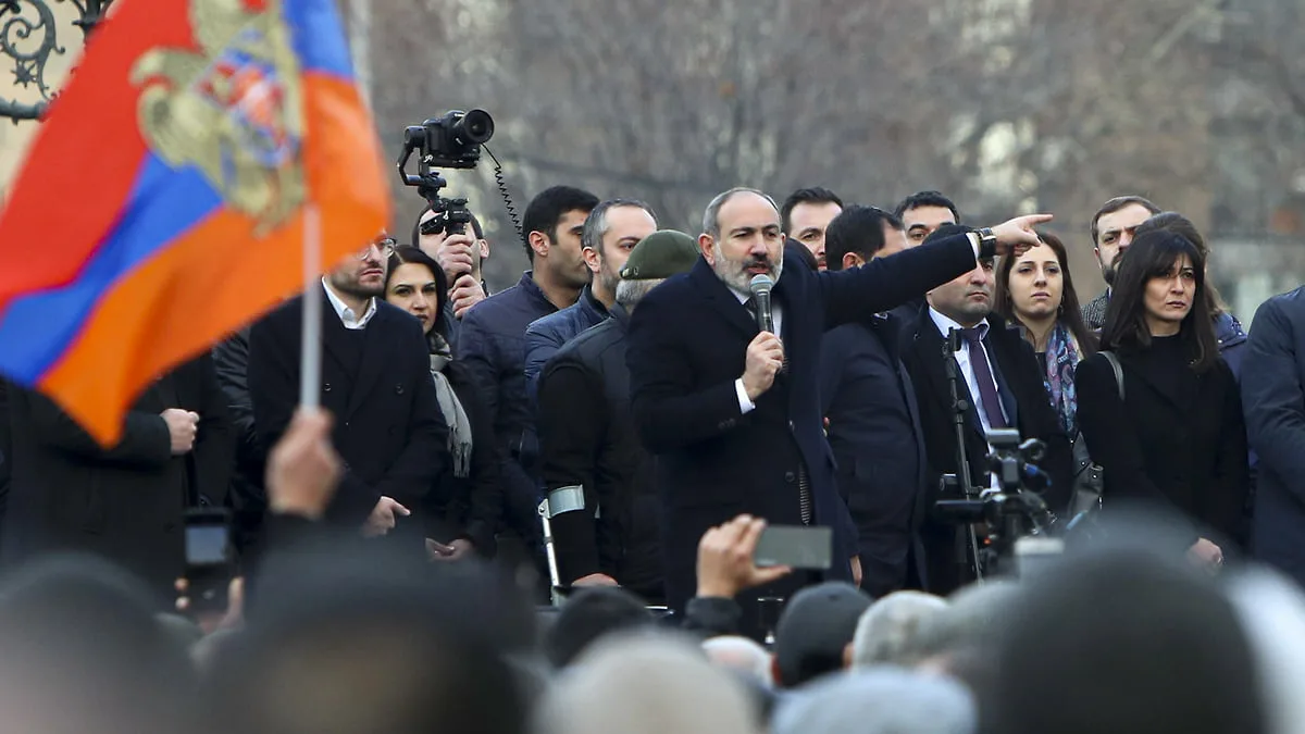 Марш в ереване. Никол Пашинян Армения. Nikol Pashinyan Никол Пашинян 2021. Армения против Пашиняна. Никол Пашинян митинг 2018.