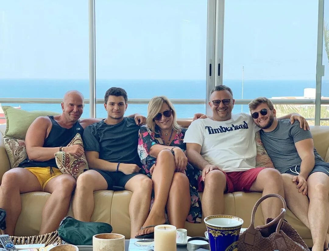 с родственниками в Ливане