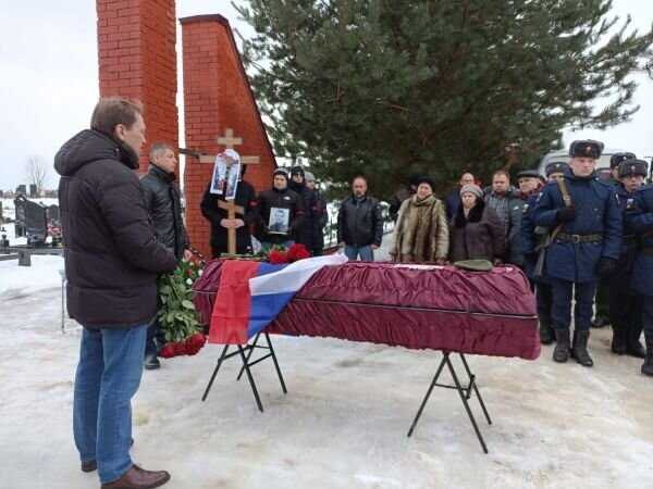 Новости что происходит на сво свежие. Кладбище с погибшими на сво. Могилы погибших на Украине. В Самарской области простились.