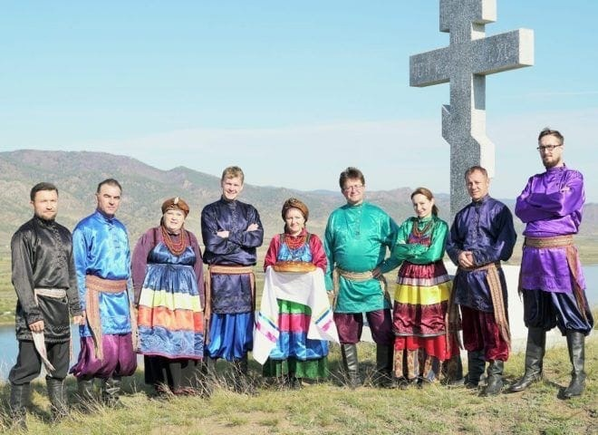 Этнографический семейский народный ансамбль "Судьбинушка". Фото из открытых источников сети Интернет. 
